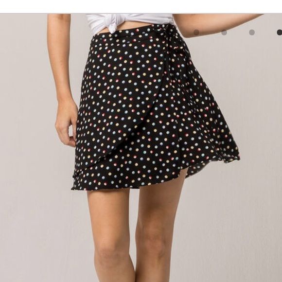 Very beautiful Volcom wrap skirt - Picture 5 of 5